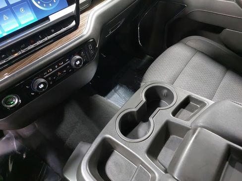 Used 2023 Chevrolet Silverado 1500 LT image 25