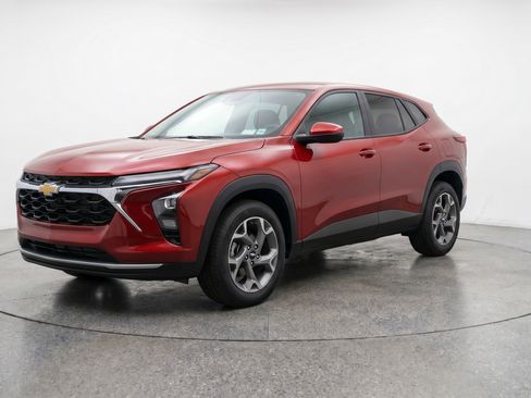 Used 2025 Chevrolet Trax LT w/ LT Convenience Package FWD image 3