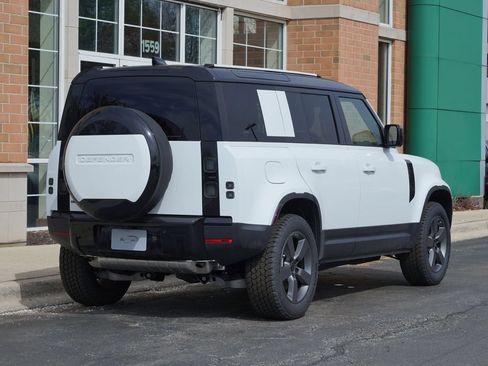 Used 2026 Land Rover Defender 110 S AWD/4WD image 6