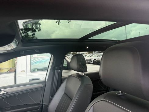 Used 2024 Volkswagen Tiguan SE R-Line FWD image 24