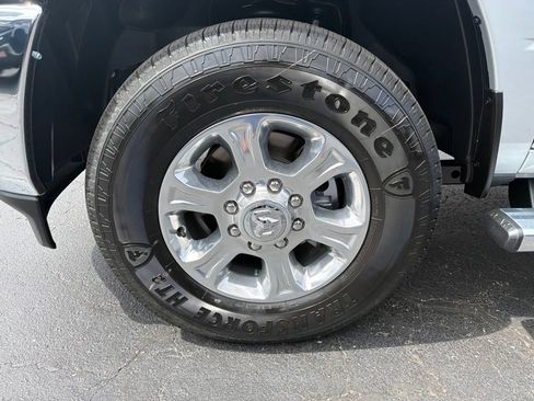 New 2026 RAM 2500 Big Horn AWD/4WD image 9