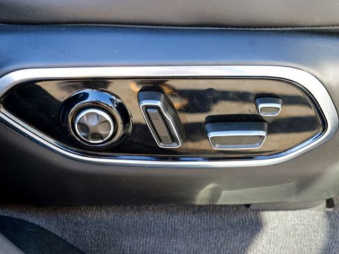 Used 2021 Jeep Grand Cherokee L Summit w/ MOPAR Finishing Package image 46