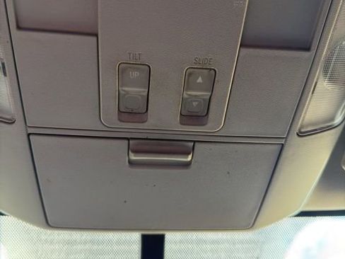 Used 2015 Toyota Tundra Limited w/ Limited Premium Package image 15