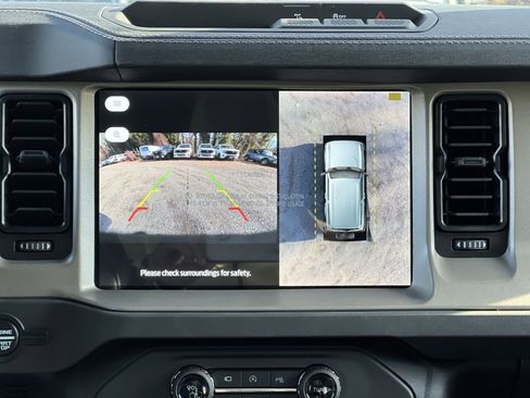 New 2025 Ford Bronco Outer Banks image 19