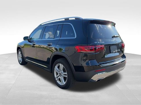 Used 2023 Mercedes-Benz GLB 250 4MATIC image 15