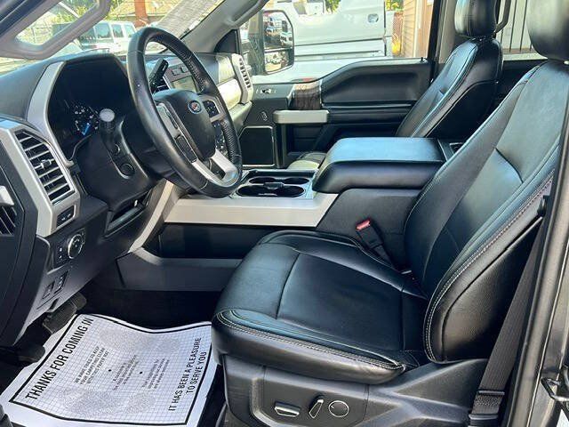 Used 2017 Ford F250 Lariat w/ Lariat Ultimate Package AWD/4WD image 14