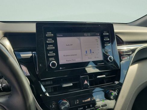 Used 2022 Toyota Camry SE FWD image 17