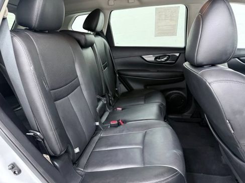 Used 2020 Nissan Rogue SL FWD image 22