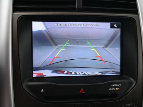Used 2013 Ford Edge SEL FWD image 29