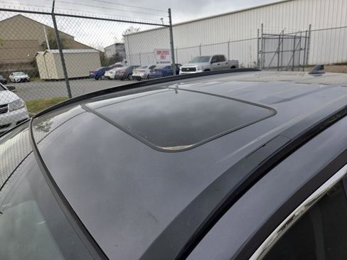 Used 2025 Toyota RAV4 XLE w/ Convenience Package image 4