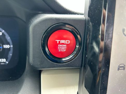 Used 2024 Toyota Tacoma TRD Off-Road AWD/4WD image 28