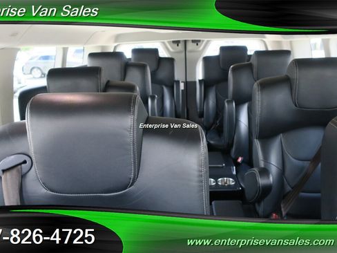 Used 2023 Ford Transit 350 XLT image 2