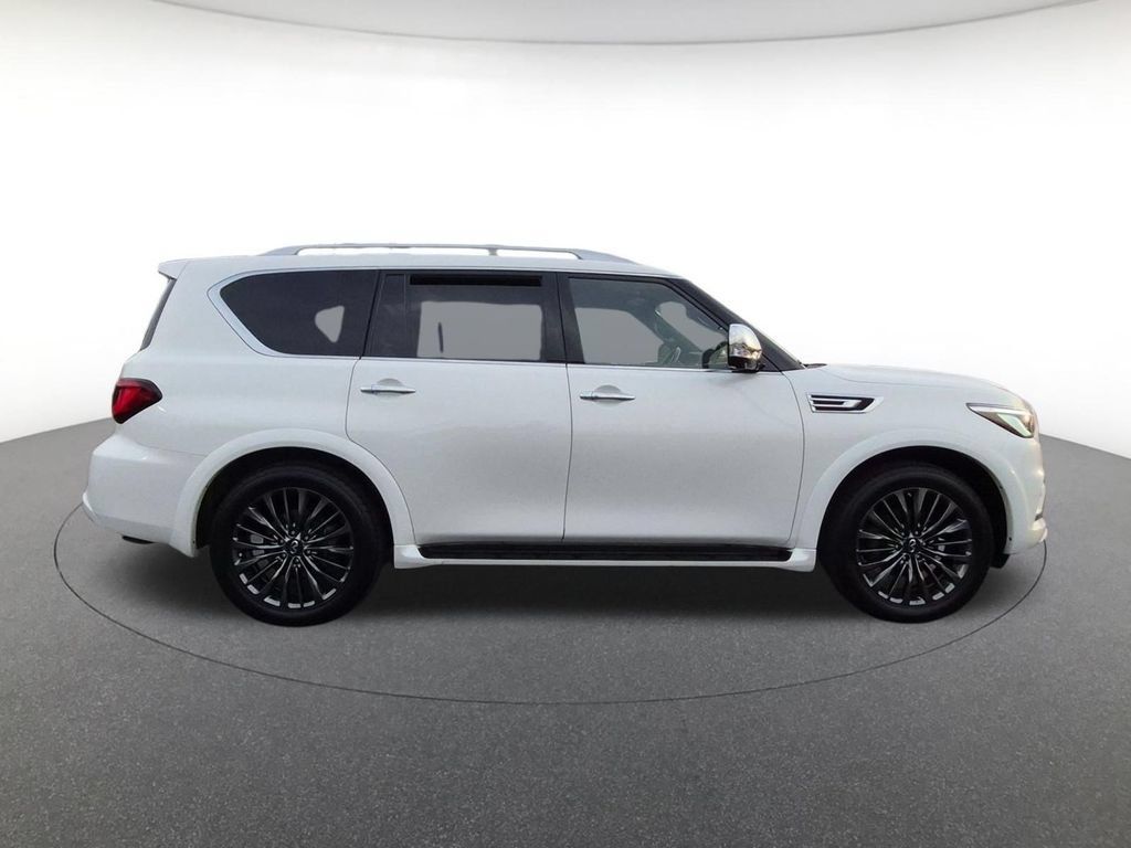 Used 2022 INFINITI QX80 Sensory w/ All-Season Package AWD/4WD image 4