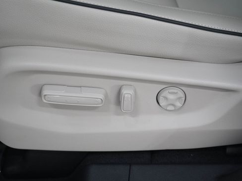 Used 2026 Honda Odyssey Touring image 25