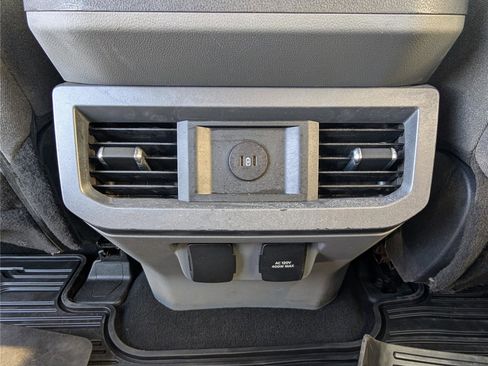 Used 2024 Ford F250 XLT w/ FX4 Off-Road Package image 16