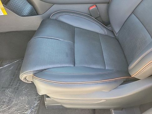 New 2025 Lincoln Aviator Black Label AWD/4WD image 21