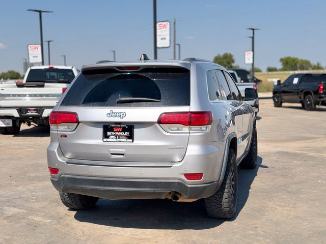 Used 2020 Jeep Grand Cherokee Laredo w/ Laredo X Package RWD image 4