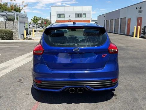 Used 2015 Ford Focus ST FWD image 4
