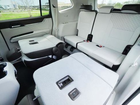 Used 2025 GMC Acadia Denali w/ LPO, Floor Liner Package image 29