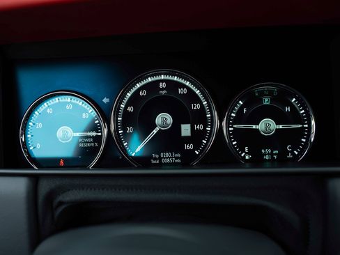 Certified 2023 Rolls-Royce Cullinan w/ Dark Exterior Package image 15