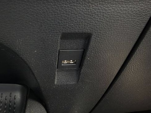 Used 2021 Toyota Corolla SE FWD image 19