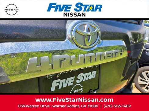 Used 2022 Toyota 4Runner Limited RWD image 9