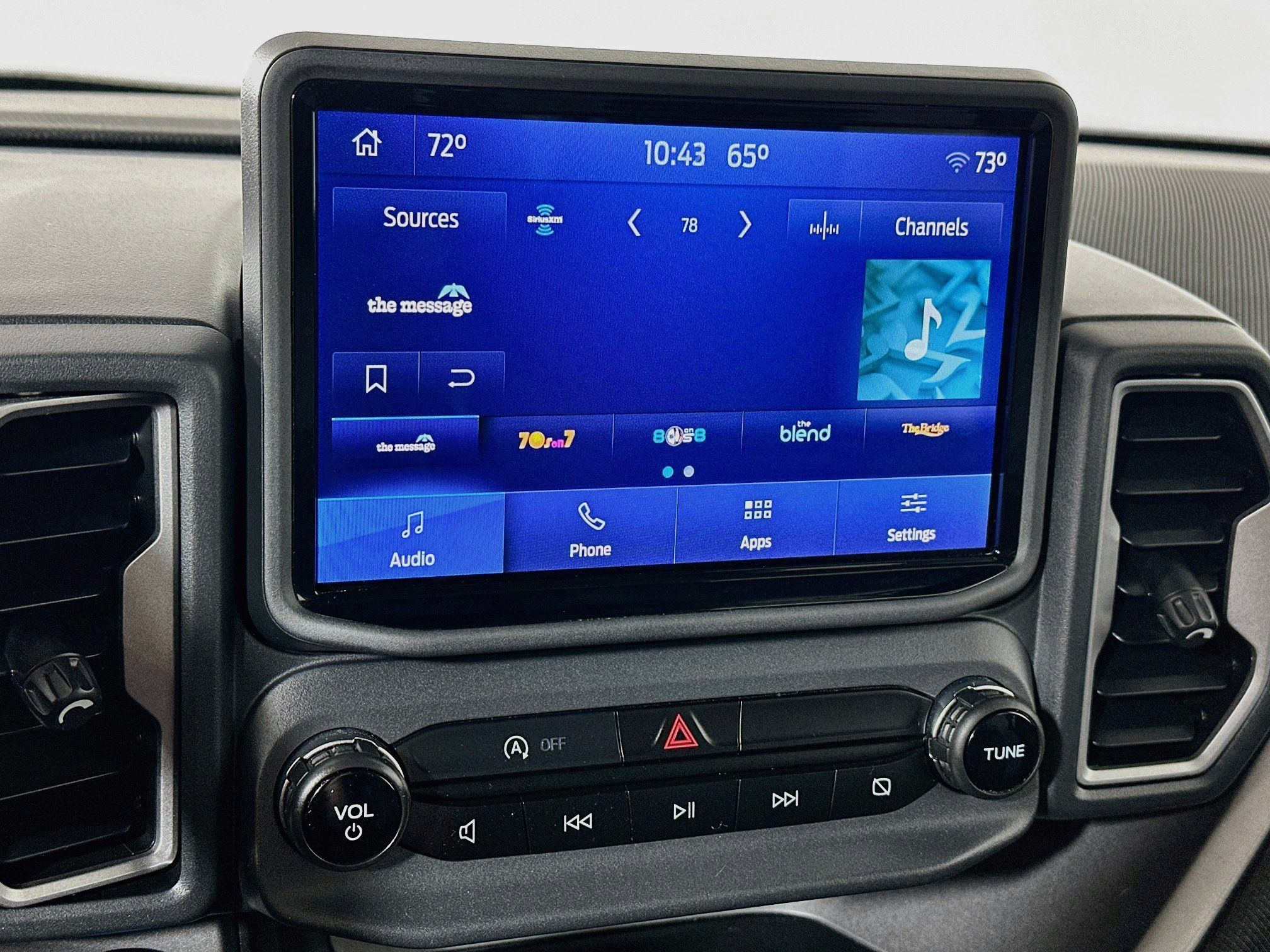 Used 2022 Ford Bronco Sport Outer Banks AWD/4WD image 14
