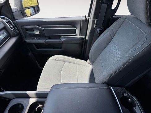 Used 2025 RAM 2500 Big Horn AWD/4WD image 24