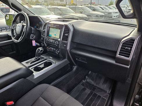 Used 2016 Ford F150 XLT w/ Equipment Group 302A Luxury AWD/4WD image 33