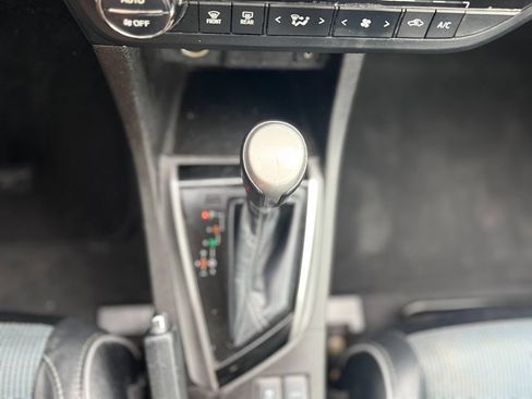 Used 2014 Toyota Corolla S FWD image 21