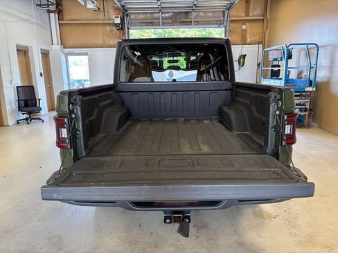 Used 2022 Jeep Gladiator Sport AWD/4WD image 23