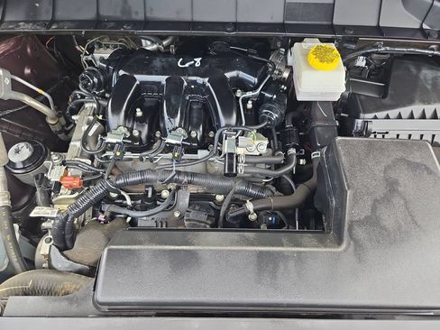 Certified 2024 Nissan Pathfinder SV FWD image 29
