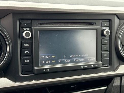 Used 2017 Toyota Tacoma SR5 w/ Tow Package image 27