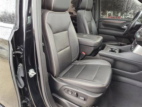 Used 2021 Chevrolet Tahoe Premier w/ Premium Package image 34