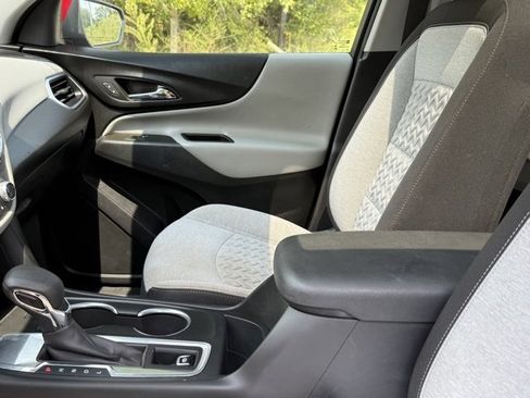 Used 2023 Chevrolet Equinox LT image 20