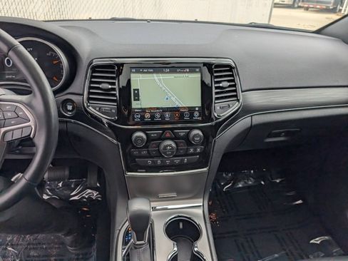 Used 2021 Jeep Grand Cherokee Limited image 6