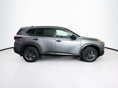 Used 2023 Nissan Rogue S AWD/4WD image 10