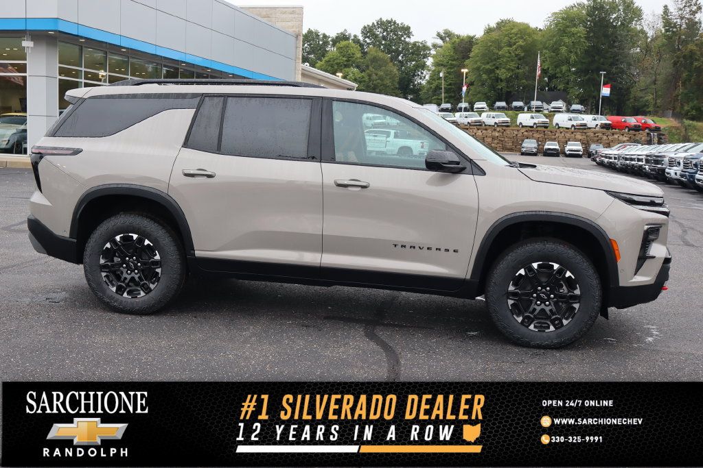 New 2027 Chevrolet Traverse Z71 w/ Enhanced Driving Package AWD/4WD image 1