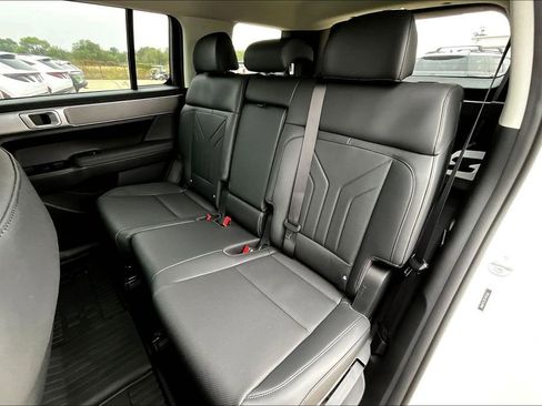 Used 2026 Hyundai Santa Fe SEL FWD image 26