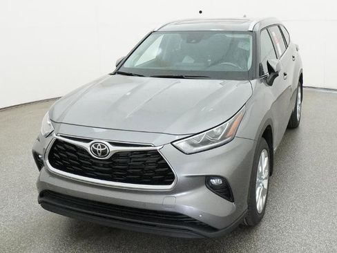 New 2026 Toyota Highlander Limited AWD/4WD image 10