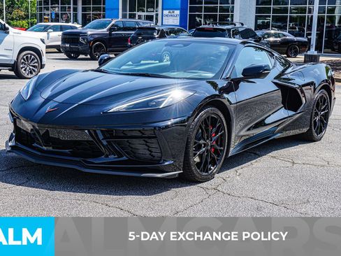 Used 2026 Chevrolet Corvette Stingray Coupe w/ 1LT RWD image 4