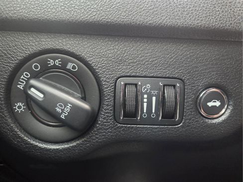 Used 2014 Dodge Charger R/T image 23