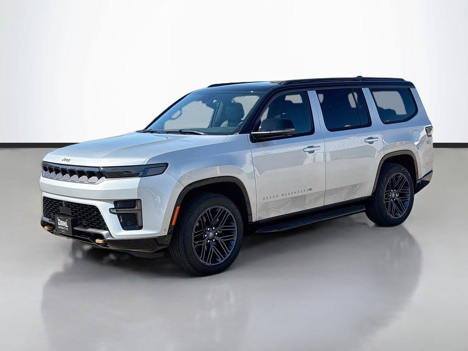 Used 2026 Jeep Grand Wagoneer 4WD image 4