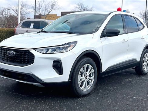 New 2026 Ford Escape Active image 2