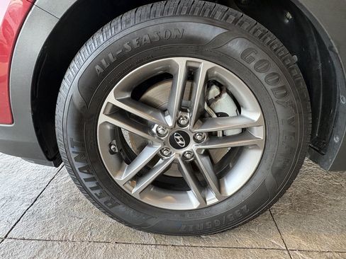 Used 2017 Hyundai Santa Fe Sport AWD/4WD image 10