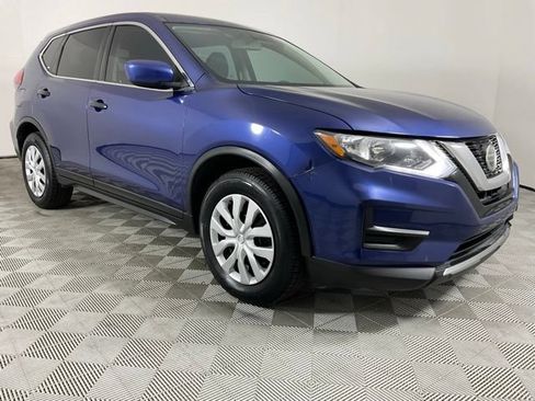 Used 2018 Nissan Rogue S FWD image 12
