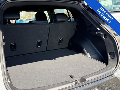 New 2026 Chevrolet Equinox EV RS image 8