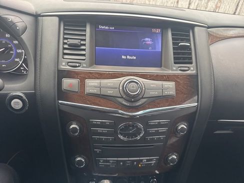 Used 2013 INFINITI QX56 4WD w/ Deluxe Touring Pkg image 19