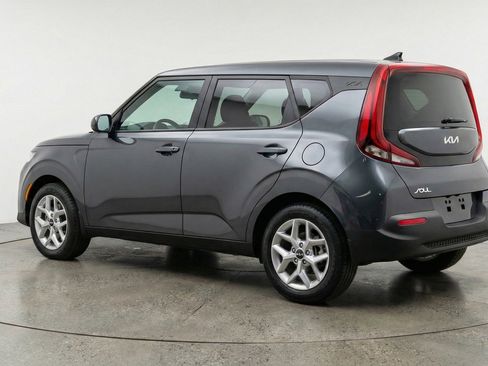 Used 2025 Kia Soul LX w/ LX Technology Package FWD image 6