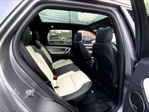 Used 2025 Land Rover Discovery Sport Dynamic SE image 19
